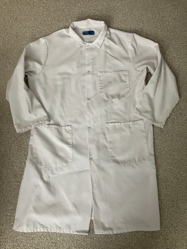 Lab Shop Chef Medical Coat Long XL White Polyester Pockets Collar knee length