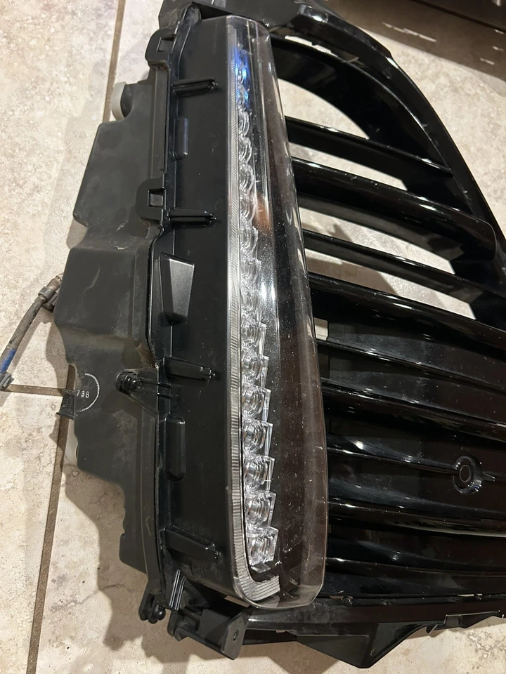 Luz antiniebla diurna de circulación diurna para conductor/pasajero TOYOTA MIRAI 2016-2020 Foto 2 de 4