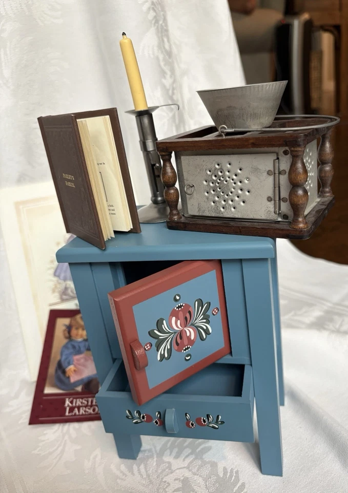 VTG AMERICAN GIRL 1994 KIRSTEN DOLL,OUTFIT,BED,NIGHTSTAND,ACCESSORIES, MUCH MORE - Image 4 of 4