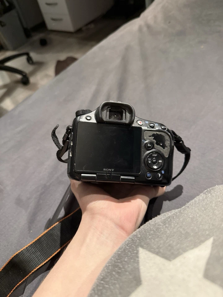 Sony SLT-A57 mit DT 18–55mm f/3.5–5.6 SAM Objektiv – voll funktionsfähig - Bild 3 von 4