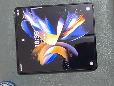 Samsung Galaxy Z Fold4 SM-F936B/DS - 256GB - Phantom Black
