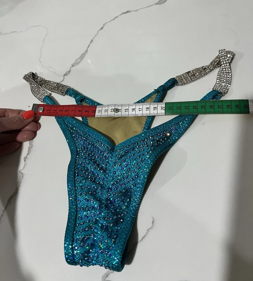 Competition Bikini Bodybuilding - Image 2 of 4