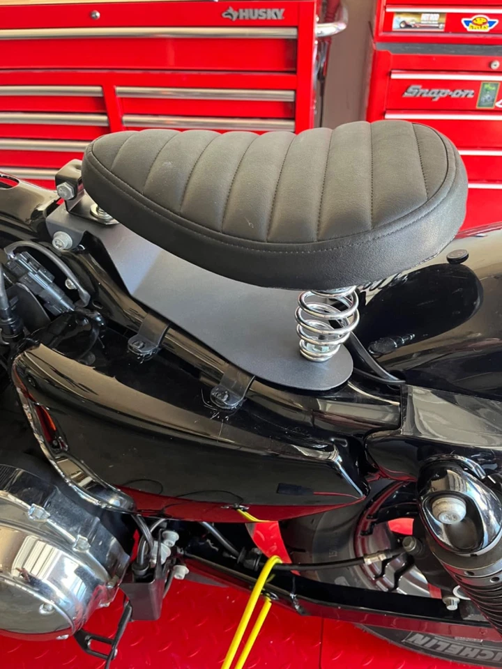 For Triumph Thruxton Bonneville Bobber Motorcycle Spring Solo Seat w/ Base Plate - Image 2 of 4