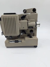 Eumig Wien Type P8 Projector - Tested Power On/Of