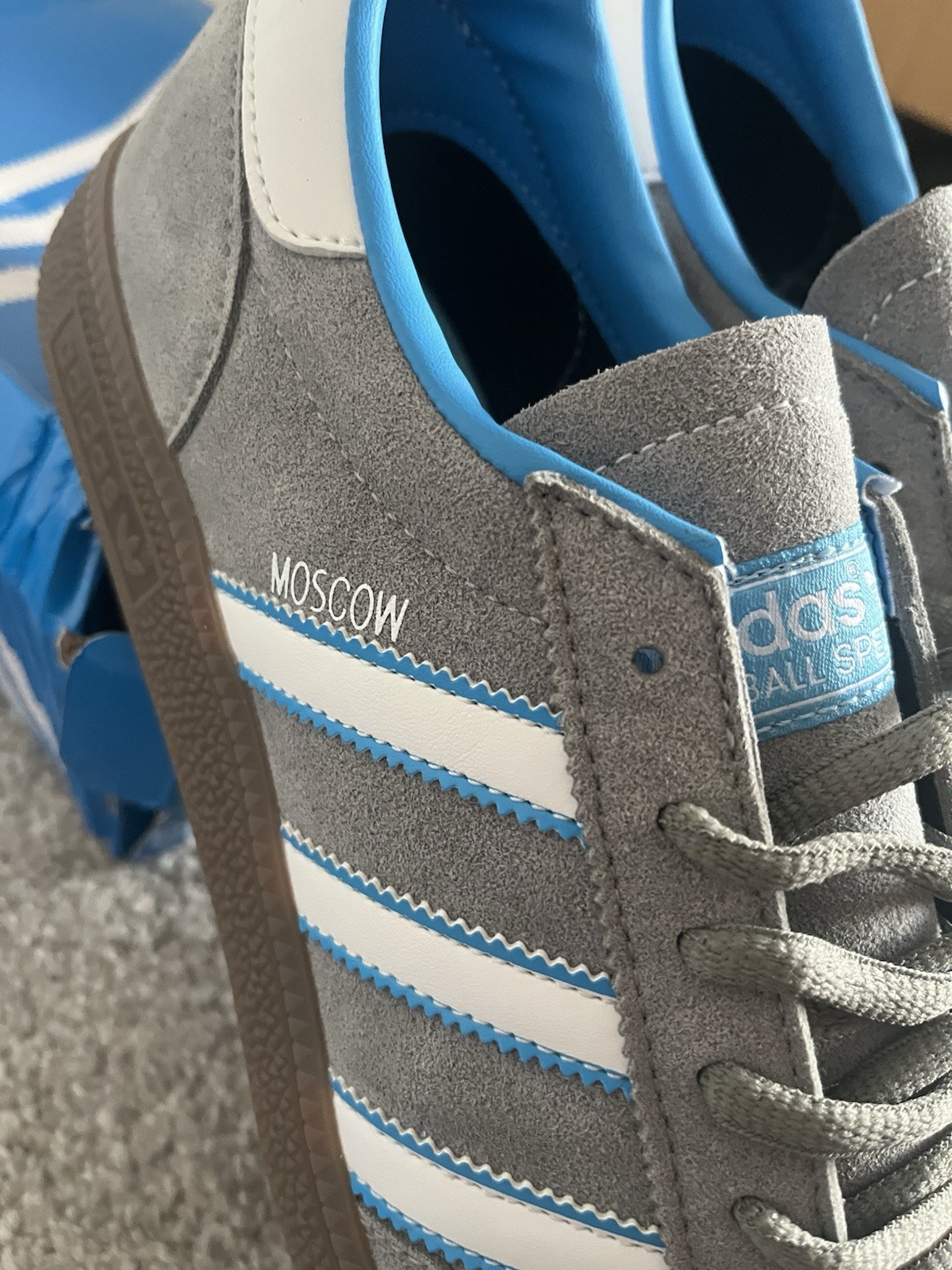 Adidas Moscow Handball UK8 BNIBWT GZ4761 - RARE image 4