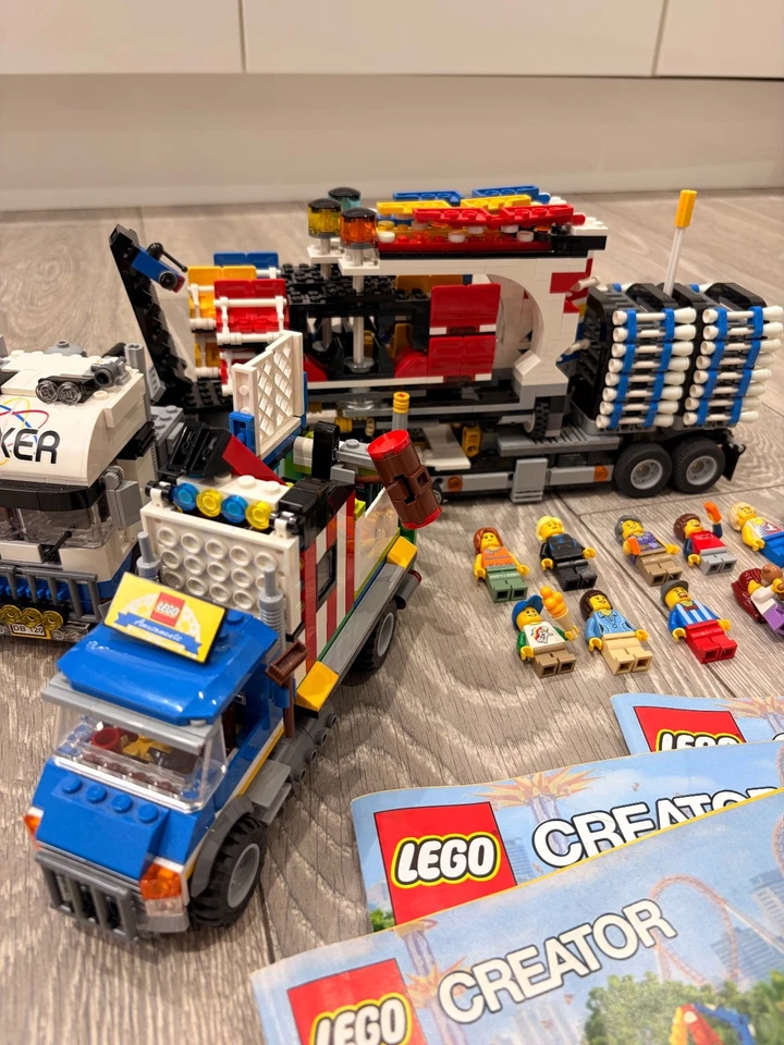 LEGO Creator 10244 Fairground Mixer, photo 2 of 5