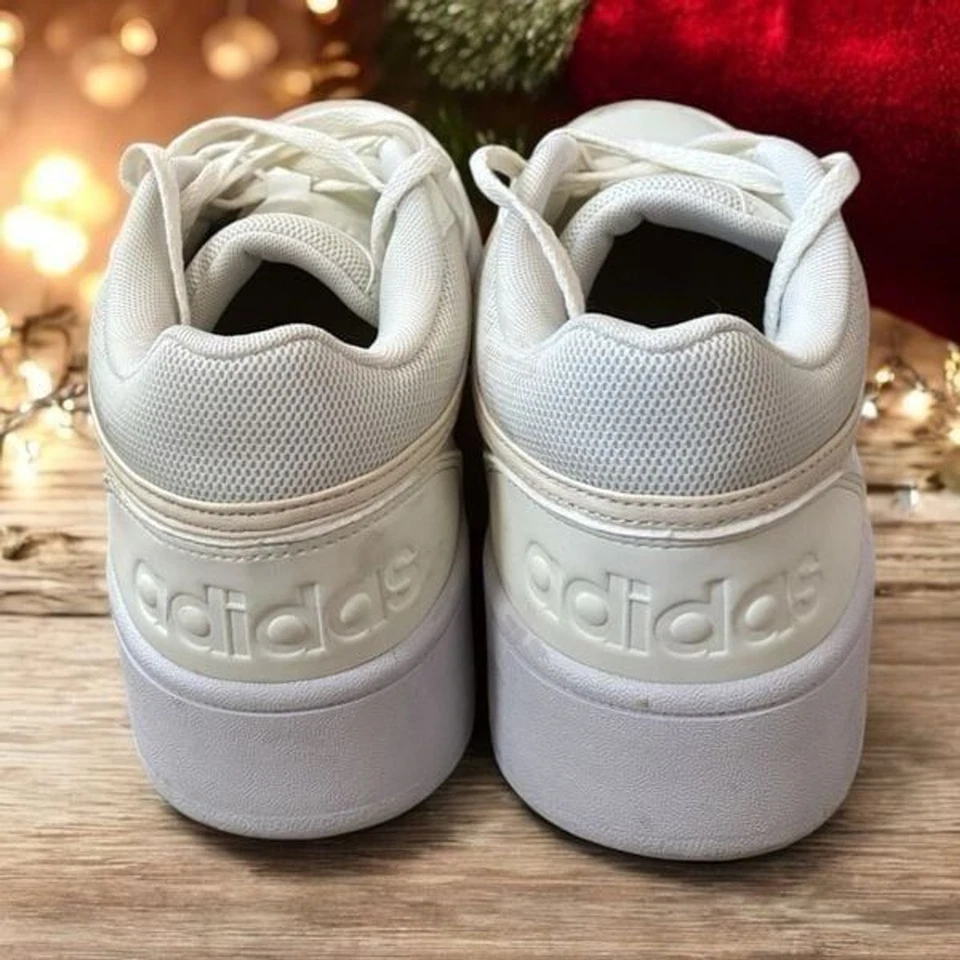 Mujer ADIDAS HOOPS 3.0 BOLD Beige CUERO Zapatos Talla 9 Foto 3 de 4