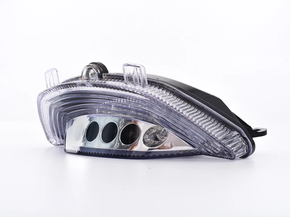 Luz trasera LED clara señales de giro integradas para Yamaha 2009-2019 VMAX 1700 Foto 3 de 4