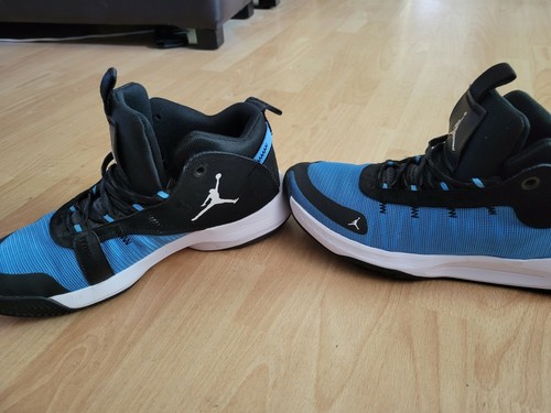 Jordan Flight's 11..UNC type colors. retail $130+ free Nike black sliders - Picture 2 of 5