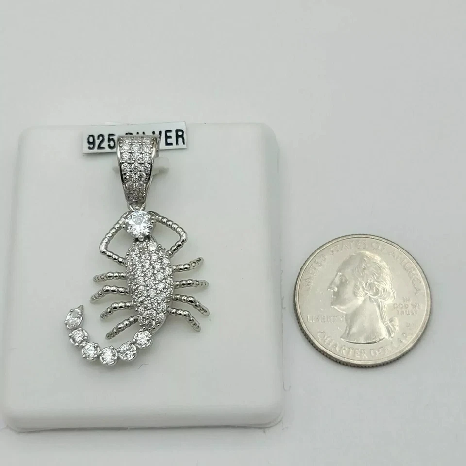 Colgante y cadena de escorpión de plata de ley 925 maciza ESCORPIO HELADO. Alacran Foto 2 de 4