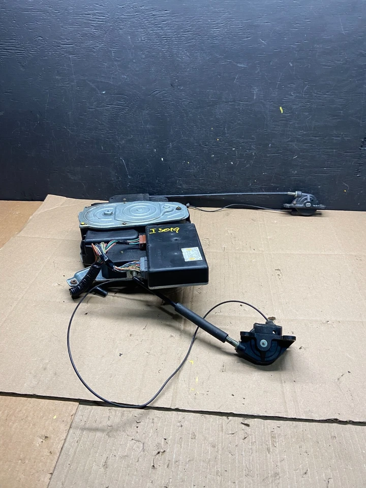 Двигатель раздвижной двери задний правосторонний для Honda Odyssey 1999 - 2004 годов выпуска L5555 DG - Изображение 2 из 4