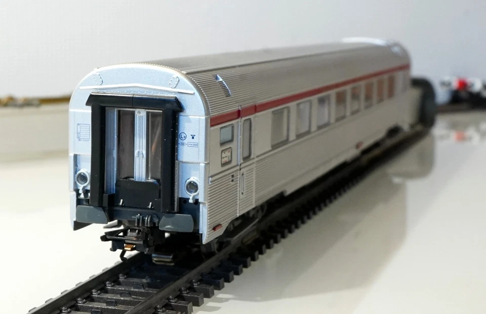 MÄRKLIN AC 41872 ECHELLE HO 1/87 SNCB VOITURE INOX TEE ETOILE DU NORD ECLAIREE - Photo 4/4
