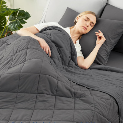 Queen Size Cooling Blanket for Hot Sleepers - Ultra-Cool & Breathable Grey