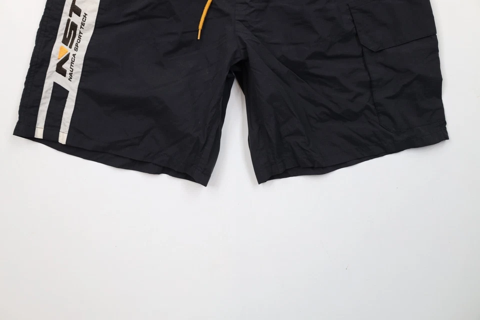 Pantalones Cortos De Colección Años 90 Nautica Sport Tech Para Hombres Medianos Desteñidos Deletrear Sobre la Rodilla Negros Foto 4 de 4