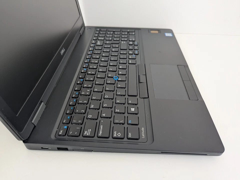 Dell Latitude 5580 · i5-6200U · 8GB · 256GB, photo 3 of 5