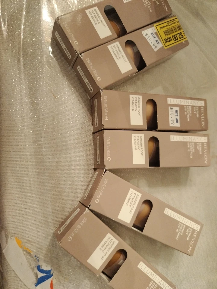 Wholesale L  Revlon Illuminance Serum ginger   vitamin C,,E - Image 2 of 4