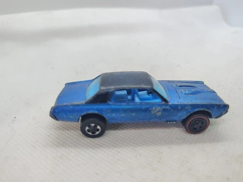 Hot Wheels 1967 Redline Custom Cougar Blue w/ Light Blue Interior Hong Kong