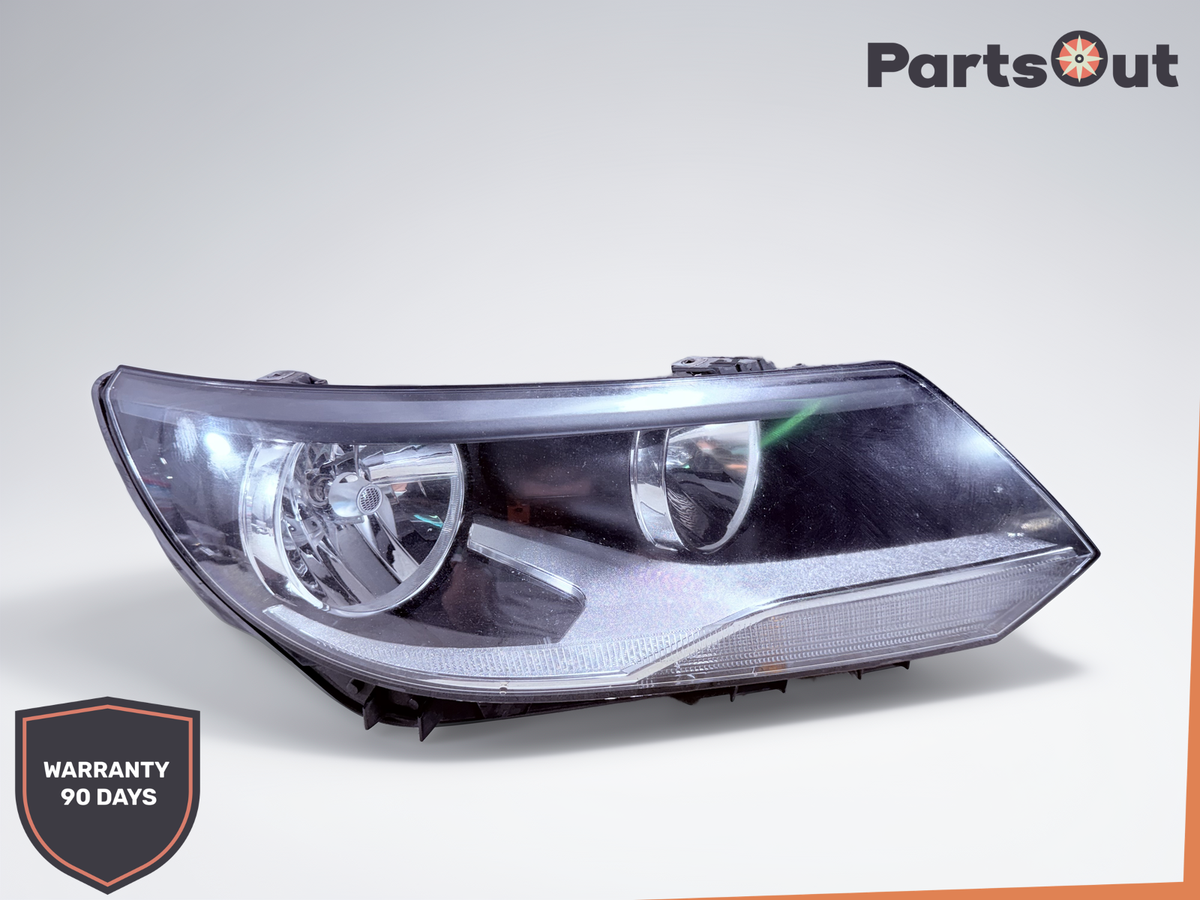 2012-2018 Volkswagen Tiguan Halogen Right Passenger Headlight 5N0