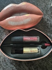 Huda Beauty Box