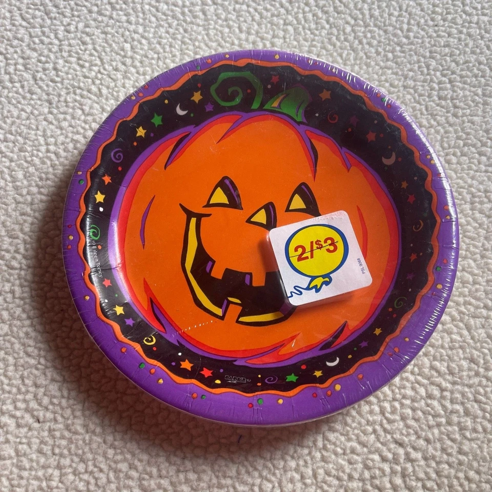 Vintage Halloween Paper Plates – 2 Packs (Party Creations) – Jack-o’-Lantern - Image 3 of 4