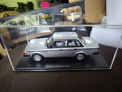 1:18 Volvo 244 Turbo Silber DNA000115 DNA Collectibles - Bild 1 von 4