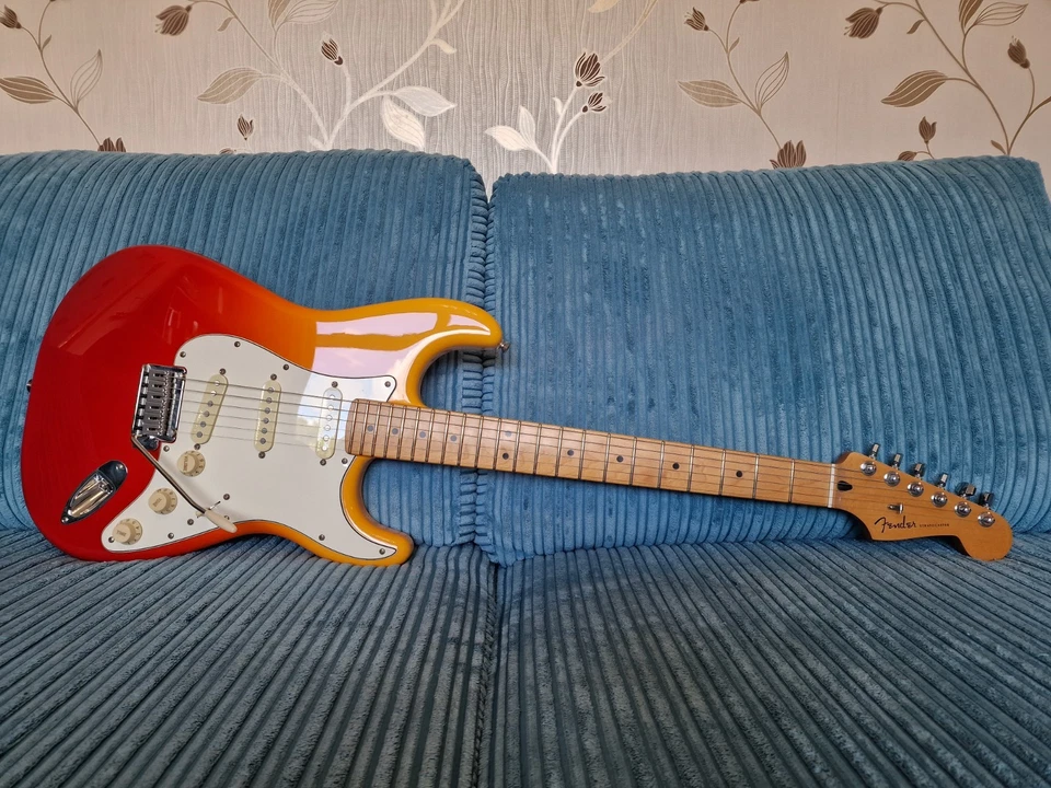 Fender Player Plus Stratocaster Tequila Sunrise Maple Fingerboard - 2021 model, photo 1 of 5