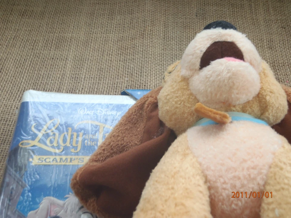 Lady And The Tramp II 2 Scamps Adventure VHS Limited Edition Lady Plush Toy Set - Image 2 of 4