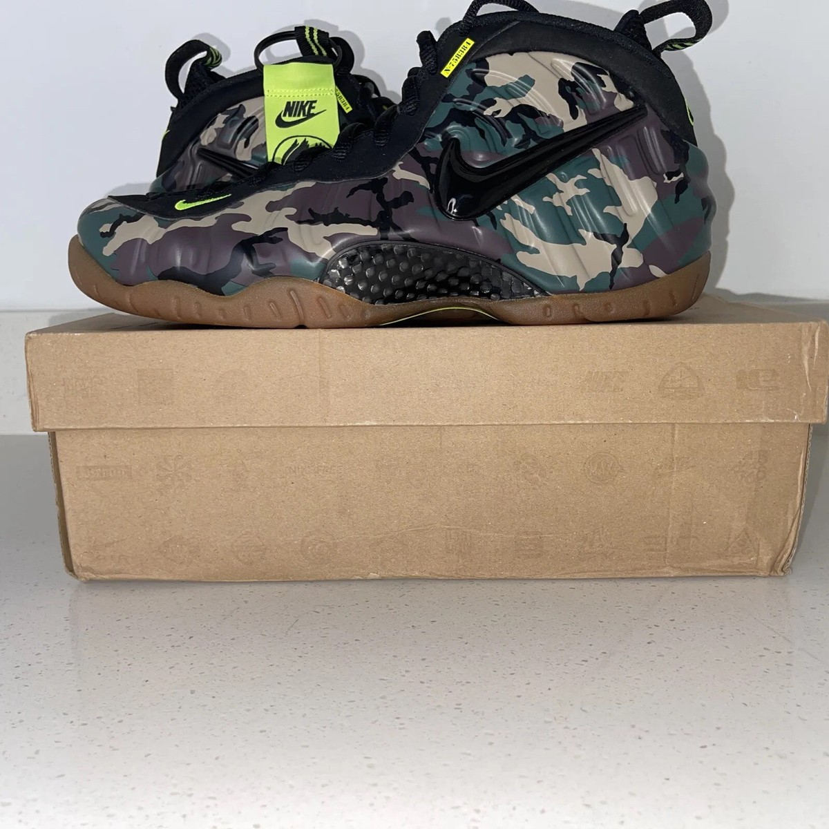 2013 Nike Air Foamposite Pro Army Camo Size 11. 587547-300