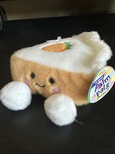 Aurora  Palm Pals  Carrie Carrot Cake  5 Inch Stuffed Animal Toy NWT