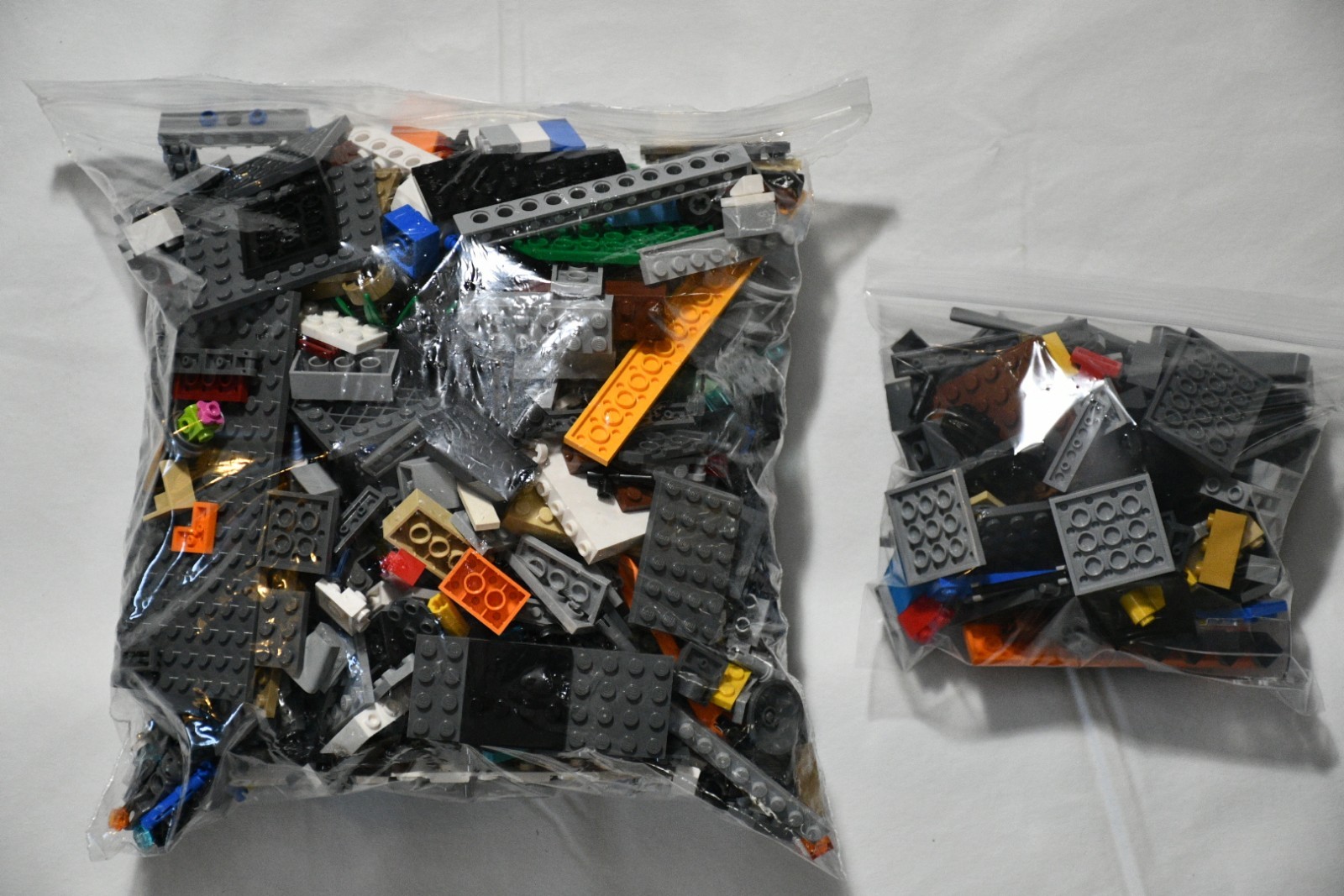 3LBS LARGE ZIPLOCK BAG OF LEGOS MANY PIECES STAR WARS, MARVEL SUPER