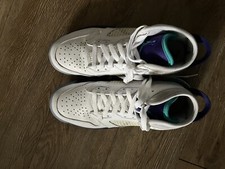 Size 7 - Air Jordan Mars 270 Grape