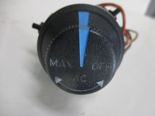 1977-1985 Porsche 924/944 Center Dash Console AC Switch Complete 477-959-511 - Picture 2 of 8