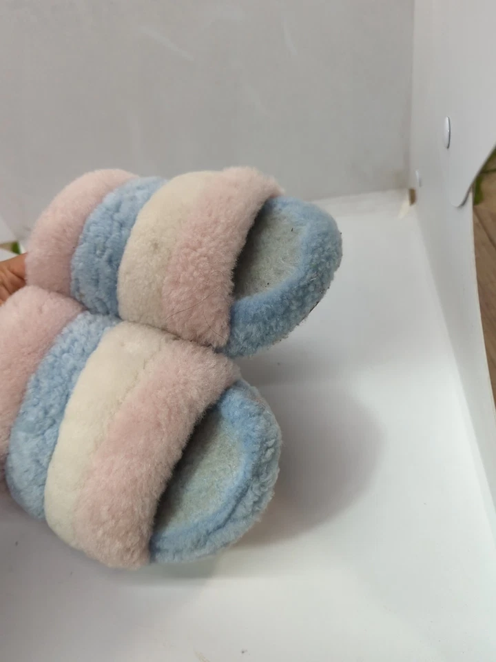 Zapatillas de lana de oveja mullidas color caramelo algodón Ugg Fluff Yeah para mujer talla 7 Foto 4 de 4