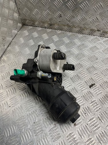 Audi A4 S4 B9 8W 2019 Diesel 110kW Halterung Ölfilter / Ölkühler DRA75940