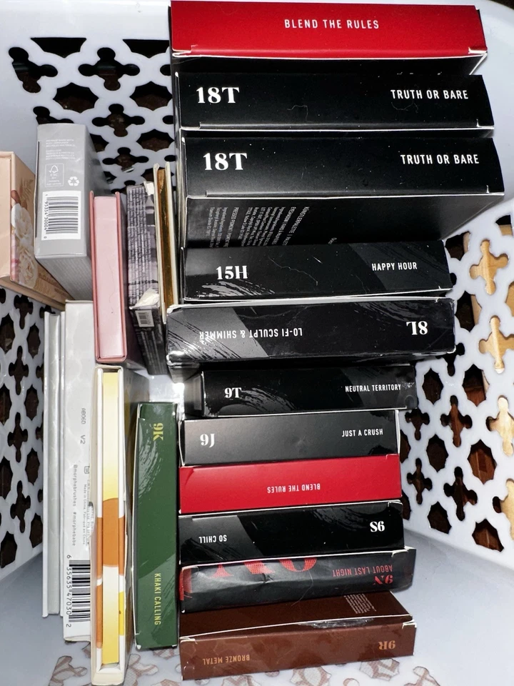 Paquete de maquillaje de alta gama Build A Foto 4 de 4