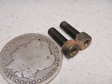 85 YAMAHA YTM225DX YTM225 VALVE ADJUSTER COVER MOUNTING BOLTS