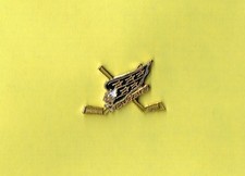 Washington Capitals Crossed Sticks Logo NHL Hockey Lapel Hat Pin
