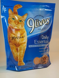 9 lives daily essentials cat food