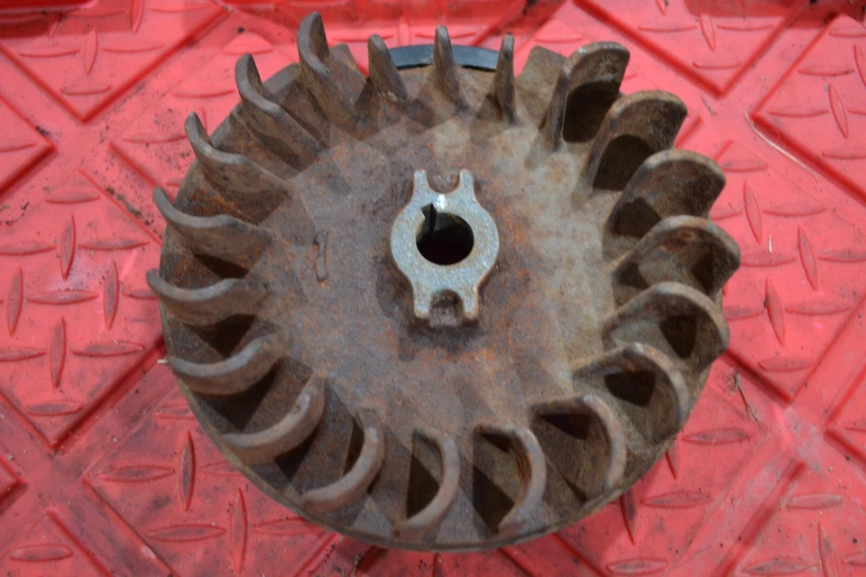 John Deere 14SB 4.5 HP Engine OEM Flywheel - Image 4 of 4
