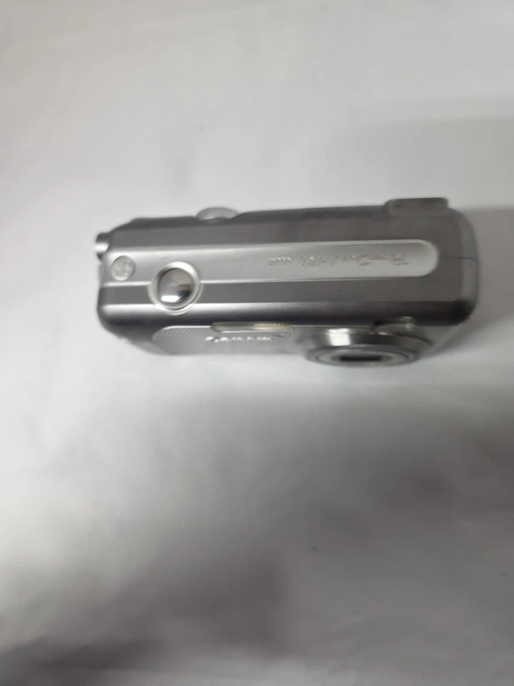 Canon PowerShot A410 3.2MP Digital Camera - Silver Came On - Image 2 of 4