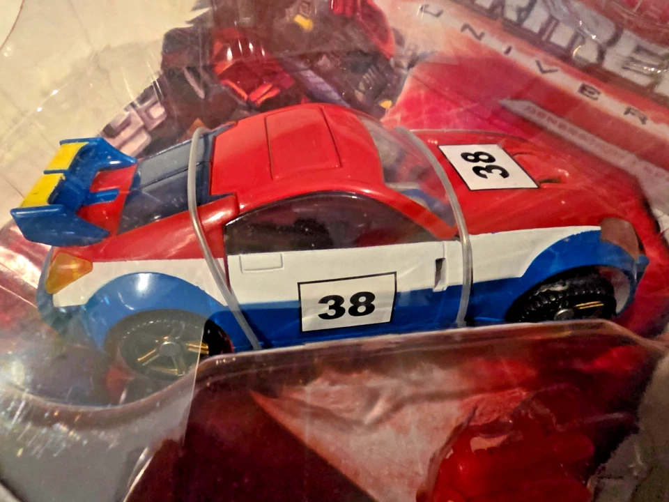 NEW SEALED Transformers Universe Deluxe Class Smokescreen Nissan 350Z EXCELLENT - Image 2 of 4