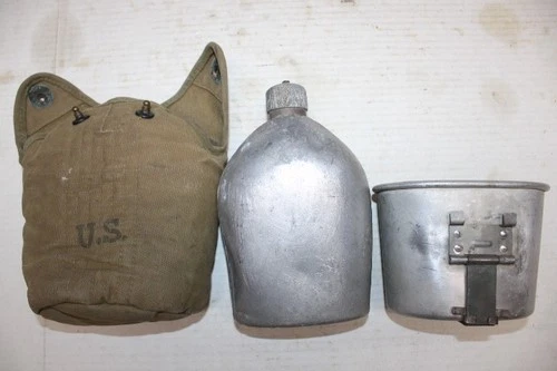 US Military Issue WW2 1918 Metal Water Canteen 1941 Canvas Pouch and Cup  JC13