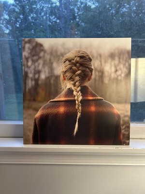 Taylor Swift ''Evermore'' Double Vinyl LP Red Record Album Republic Records 2020