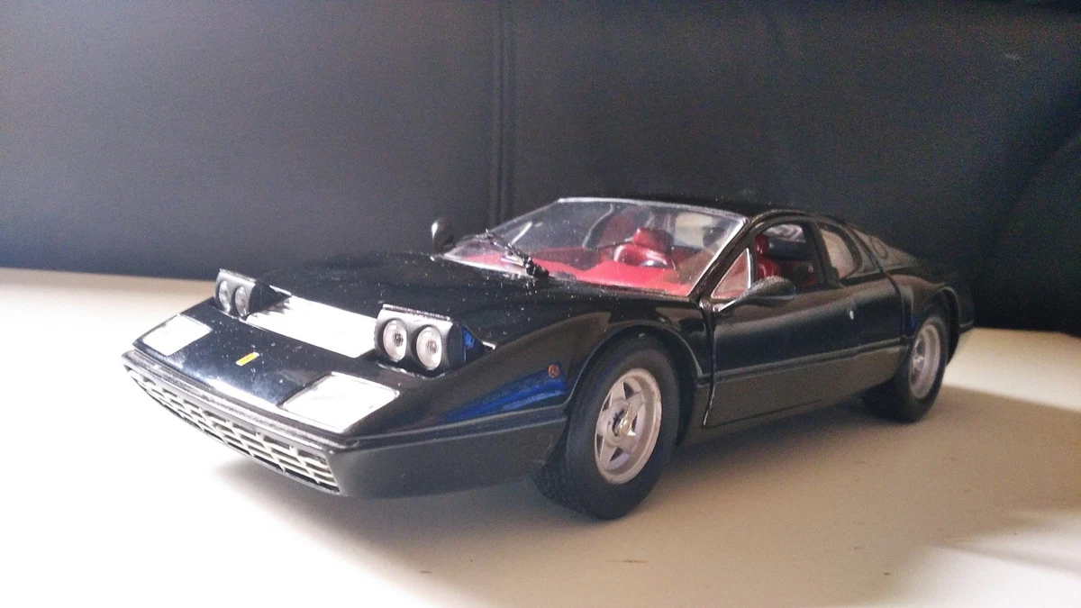 Kyosho 1/18 Ferrari 365 GTB4 - 24h Daytona 1977 #64 - Newman Minter Forbes