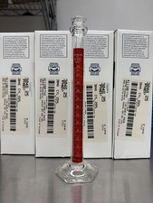 Pyrex 3046-25, Single Metric Scale Graduated Cylinder With Lifetime Red And Bead