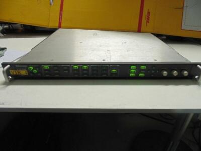 TEKTRONIX WVR7020 SDI Option AD Multiformat, Multistandard Waveform Rasterizers