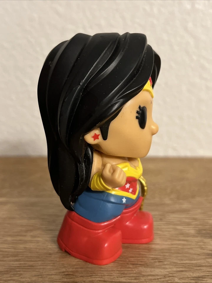 "Figura de acción de 4"" de Wonder Woman Ooshies DC Comics juguete de cabeza de PVC sólido" Foto 3 de 4