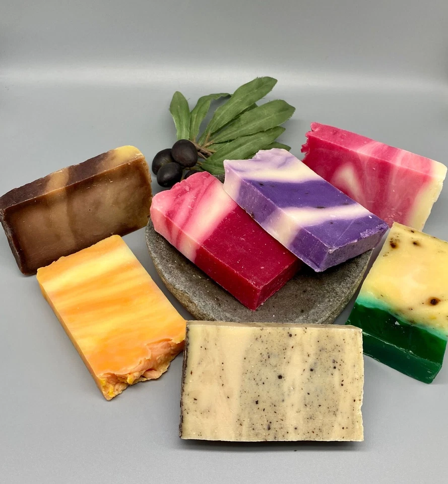 ANCIENT WISDOM 90g handgemachte Seifen mit Olivenöl Weihnachten