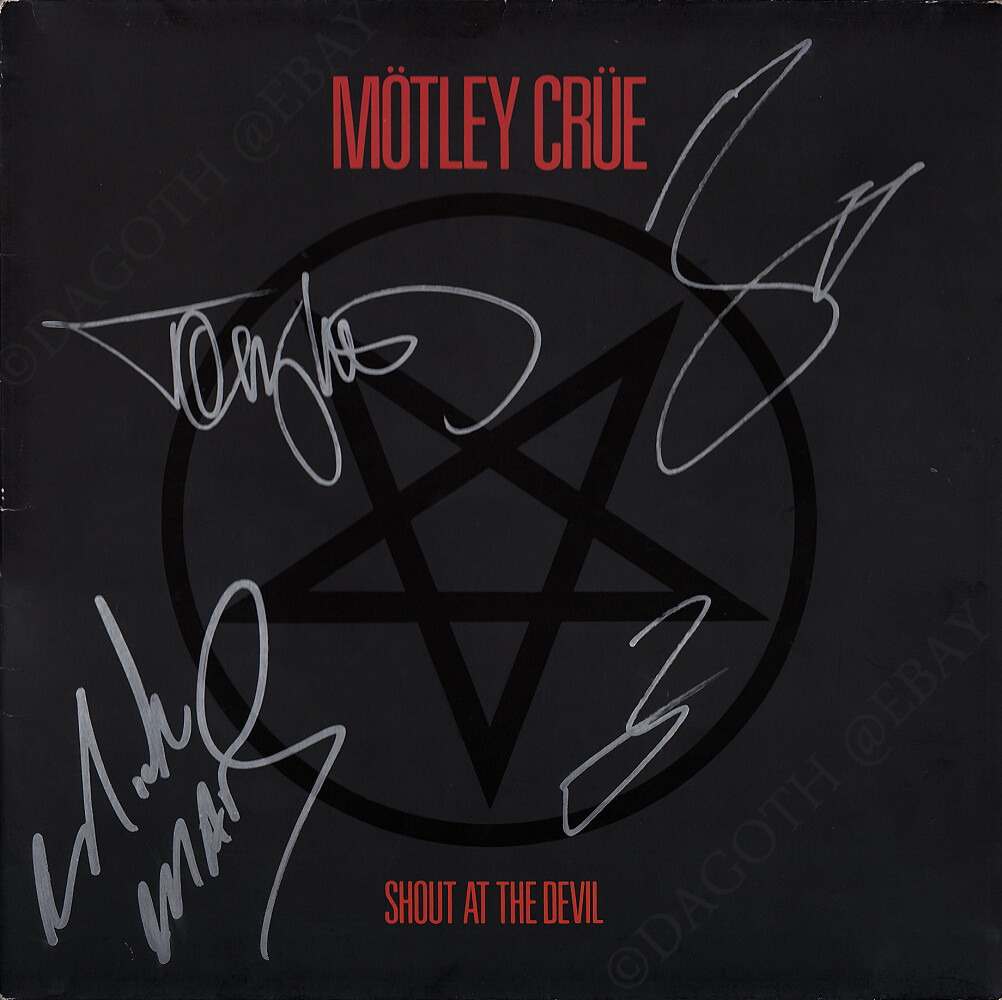 Motley Crue Shout At The Devil Wallpaper