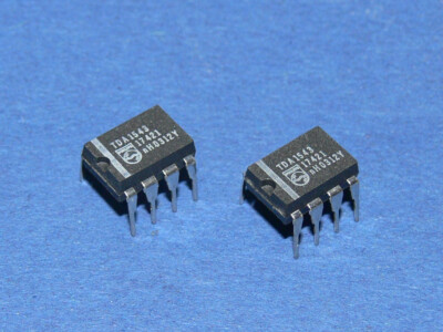 PHILIPS TDA1543 Dual 16-bit DAC economy version ( I2S input format ) IC 2 Stk.